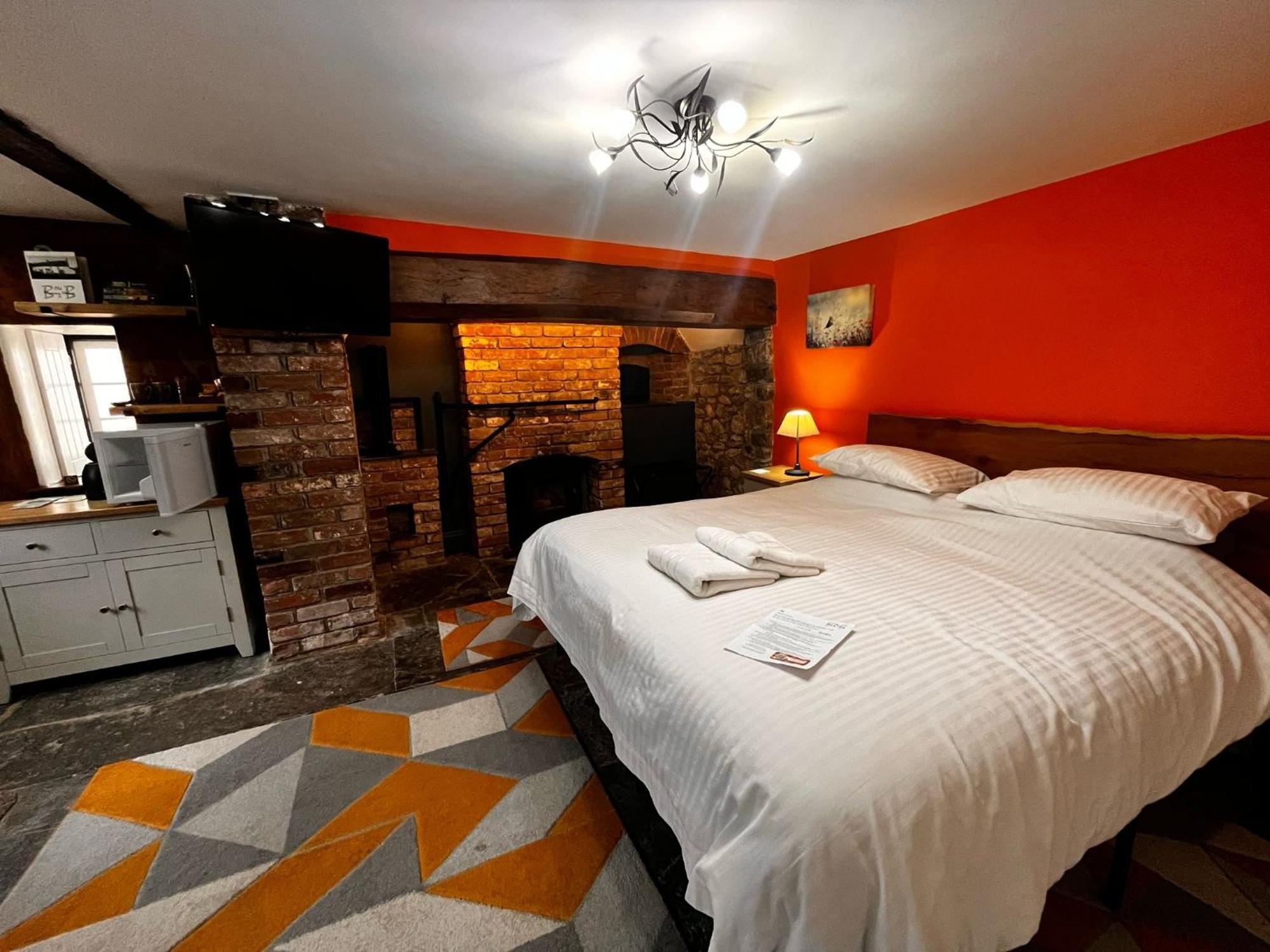 Old Manor House Bed and Breakfast Axbridge Eksteriør billede