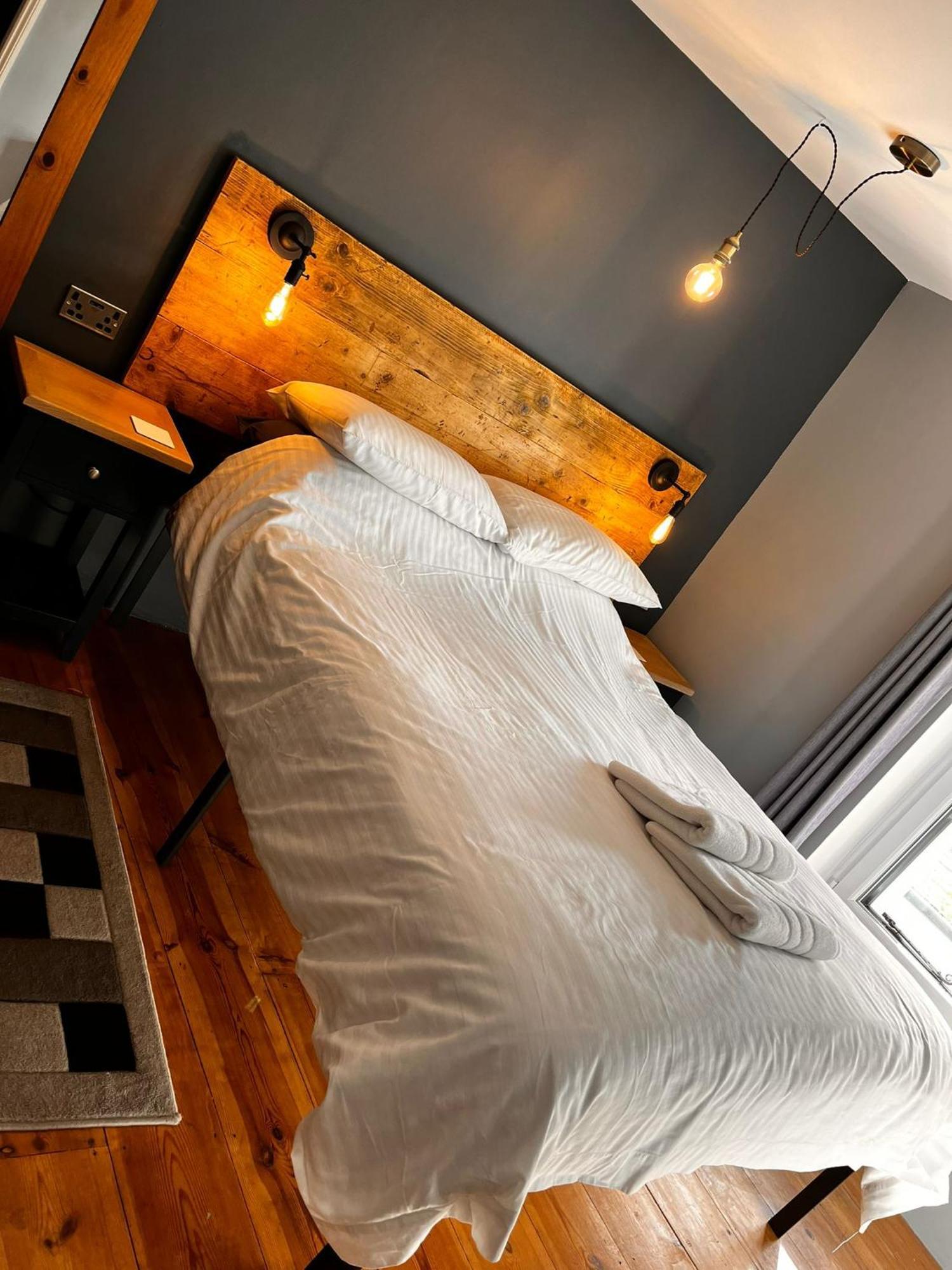 Old Manor House Bed and Breakfast Axbridge Eksteriør billede